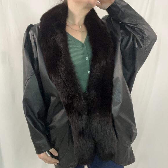 Vintage 1980s Jacqueline Ferrar Leather Coat with Fox Fur Trim Size Large - Picture 3 of 16